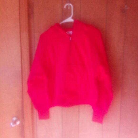Discount Divas Women's Red Pullover Hoodie Size S NEW - Picture 2 of 4